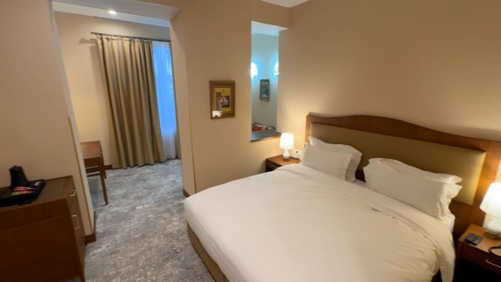 Heydər Əliyev Mərkəzindən piyada 10 dəqiqə məsafədə yeni hotel